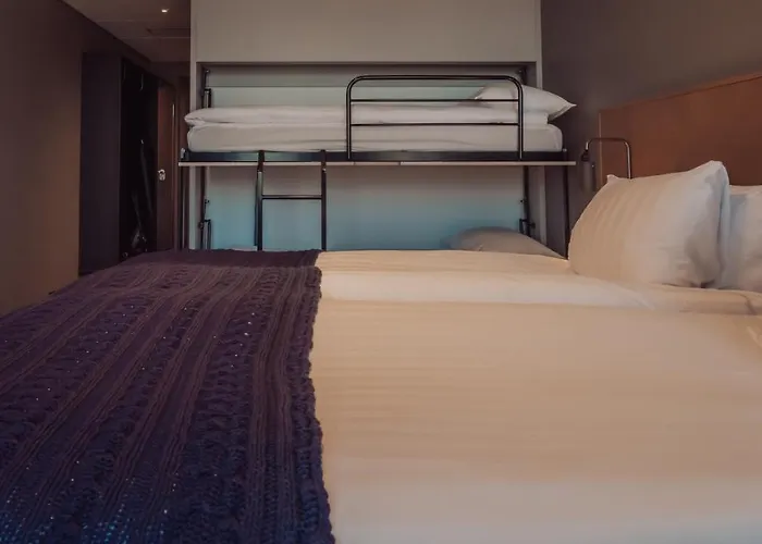 Quality The Weaver 4*