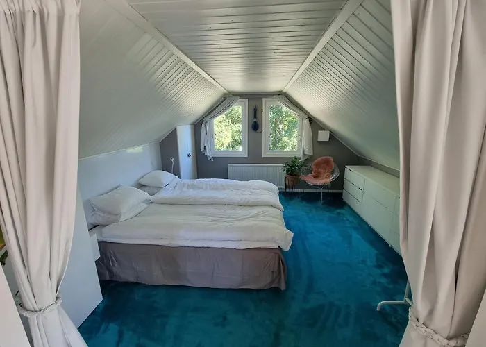 Nyrenoverad Stor 15 Mintuer Fran Centrum Villa