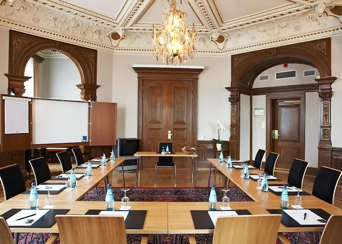 Hotell Elite Plaza 4*