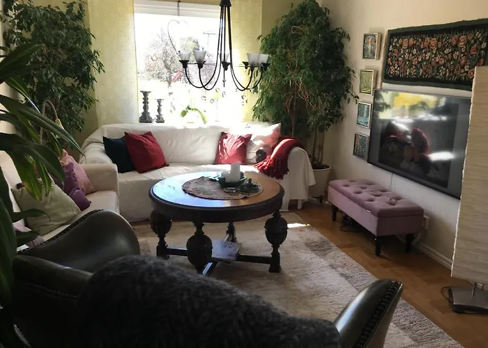 Bo Naera Och City. * Göteborg