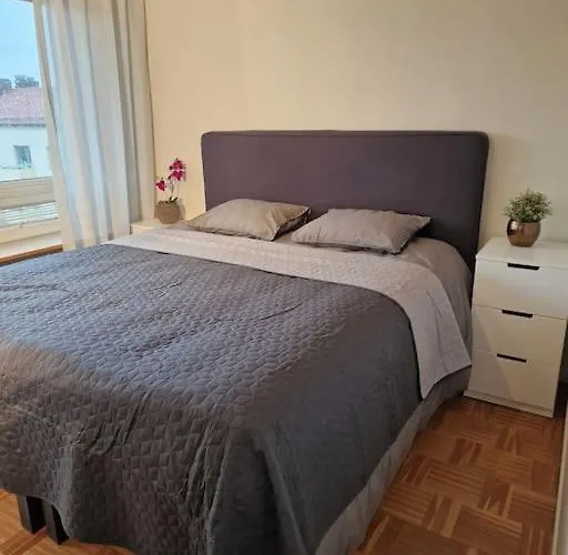 Premium Avkoppling Tre Av Perfektion Lejlighed