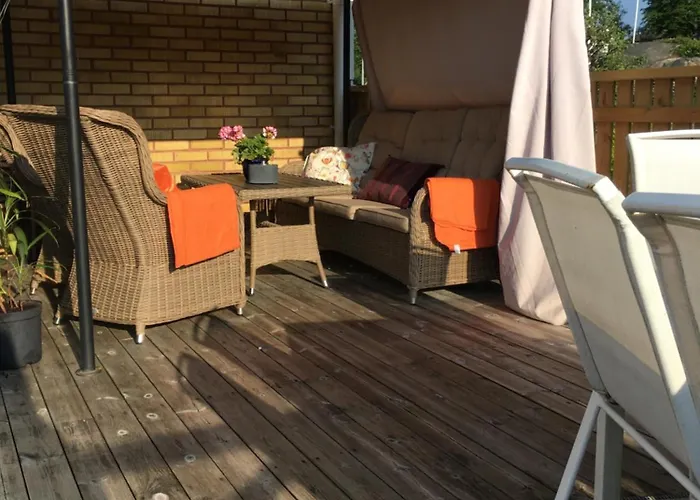 Bo Naera Och City. * Göteborg