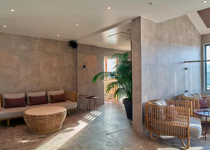 Scandic Crown Hotel 4*