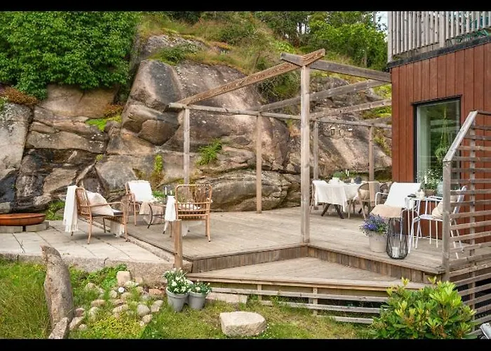 With Garden Close To *