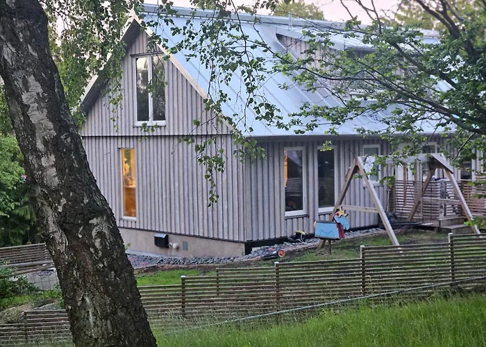 Nyrenoverad Stor 15 Mintuer Fran Centrum * Gotenburg