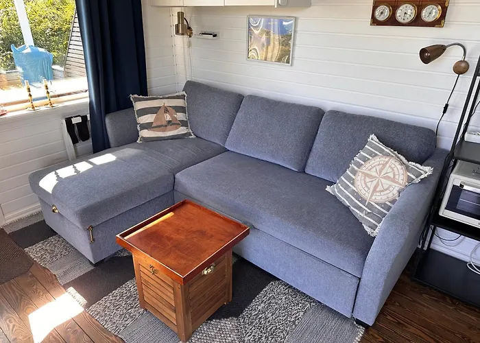 Backstugan - Litet Hus Med Storslaget Laege Casa vacanze