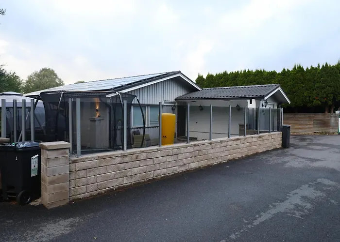 Between The Trees * Gothenburg