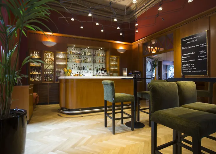 Hotell Elite Plaza 4*