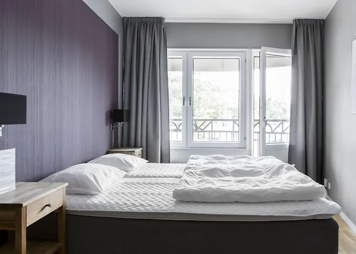 Hostel Linneplatsens & *