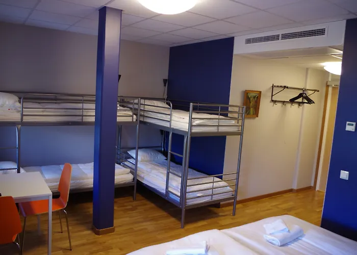 Vandrarhem Spoton & Sportsbar *