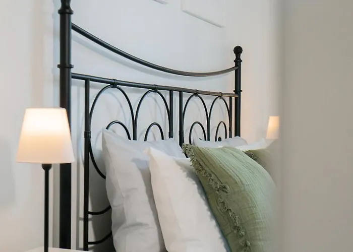 Chic 1br Center Sleeps 4 Braemaregarden * Gotemburgo