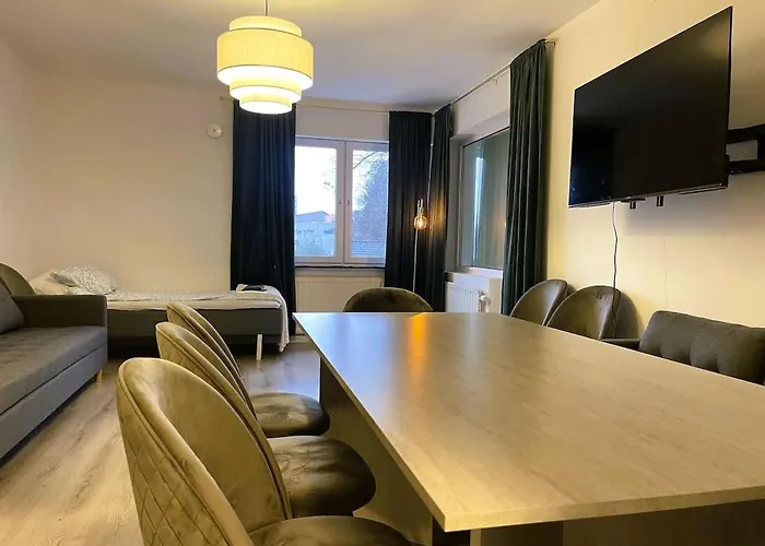 Vakantiehuis Workers - 4br - 8 Beds - Tv In Every - Parking Gotenburg