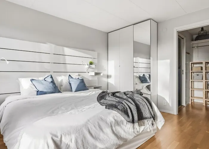 Modern House Near Hastevik And Lovely Nature Semesterbostad *