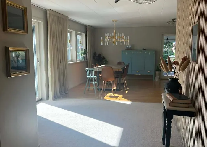 Villa The Scandic Luxe - Landvetter Airport *