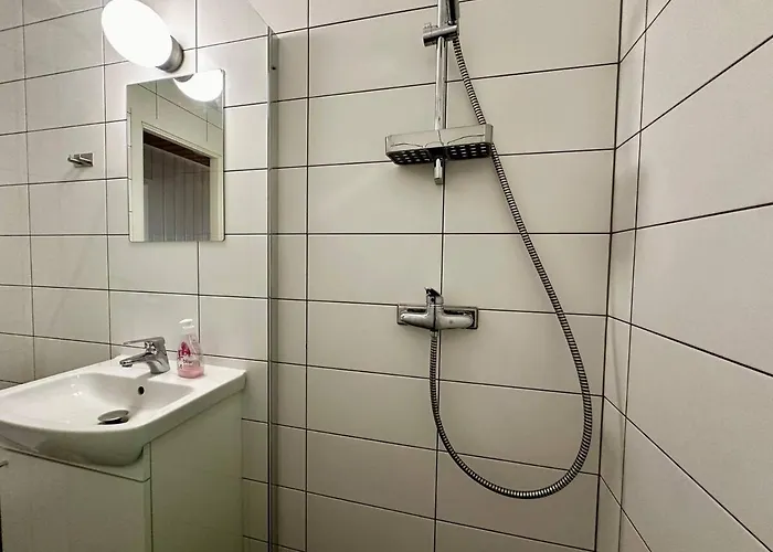 Willa Spacious 7br With Parking For Large Groups Göteborg