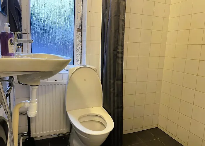 Vakantiehuis Workers - 4br - 8 Beds - Tv In Every - Parking *