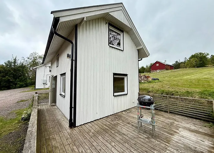 Workers • 19 Beds • 3 Kitchens • Volvo • Parking * Göteborg