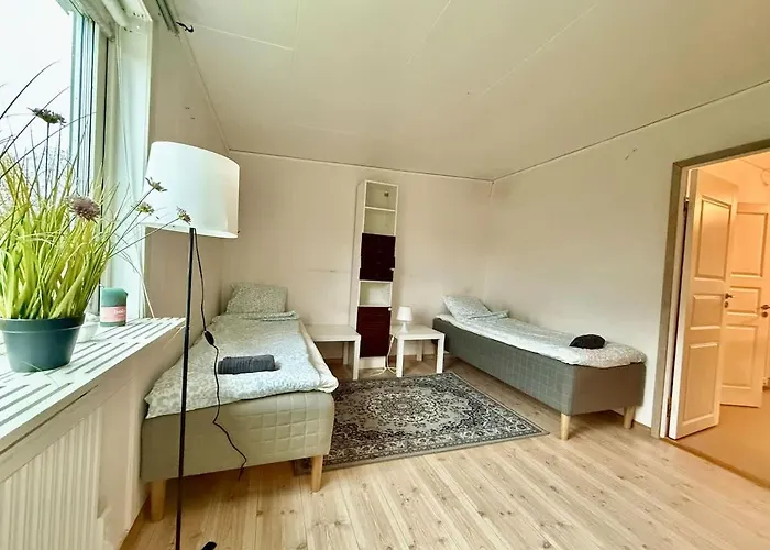 Workers - 5br - 2 Bath - Near