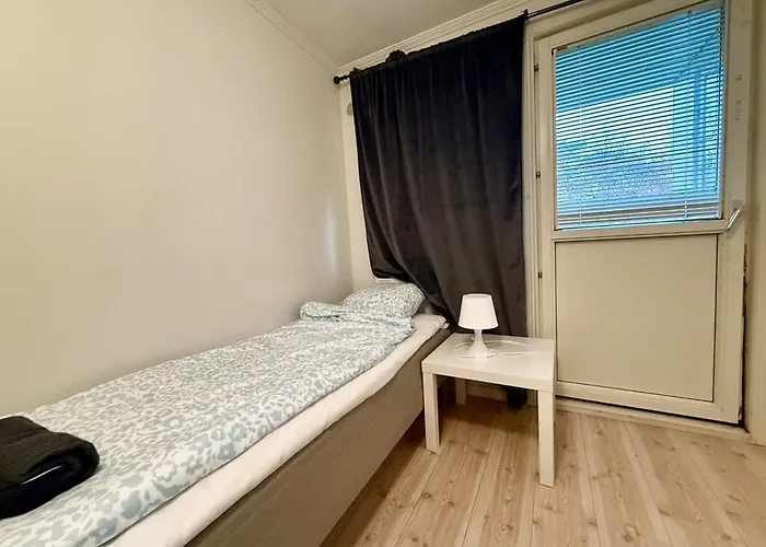 Workers - 5br - 2 Bath - Near *