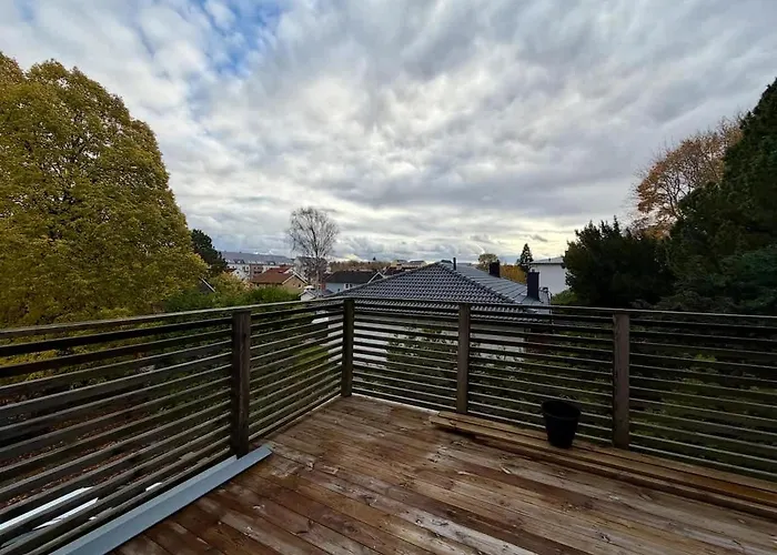 Workers - 3 Bedroom - 7 Beds - Tv In Each - Parking *