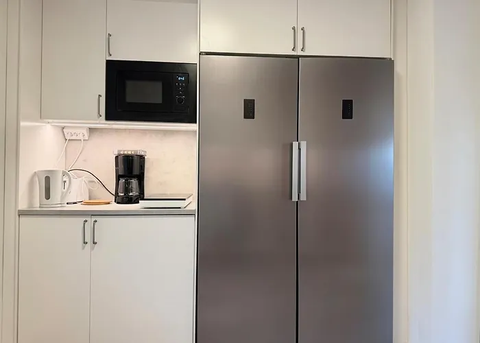 Apartament Workers - 3 Bedroom - 7 Beds - Tv In Each - Parking