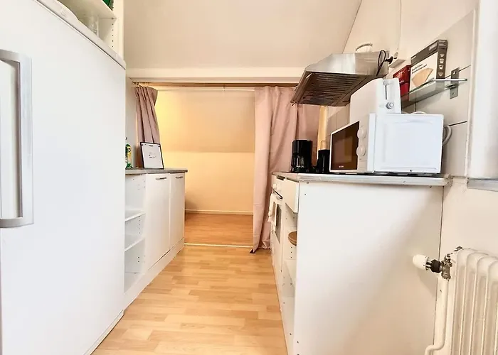 Workers - 2 Bedroom - Free Parking - Near Volvo * Goteborg