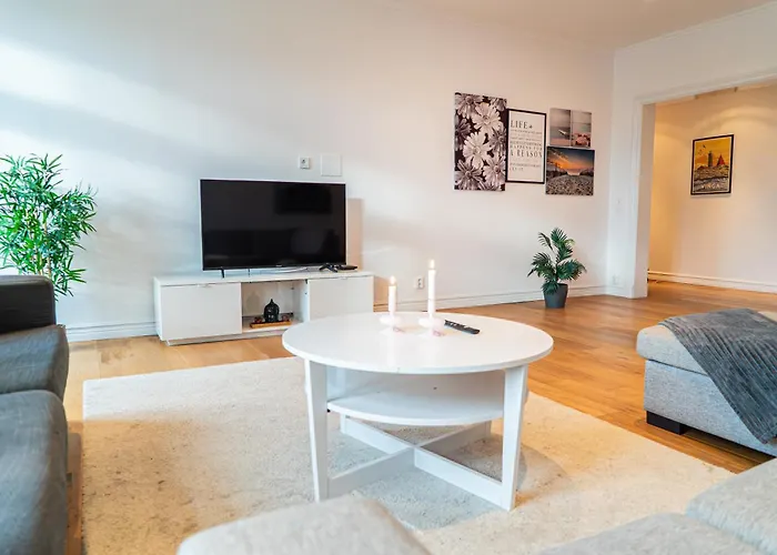 Grand 3br At Vasaplatsen 公寓