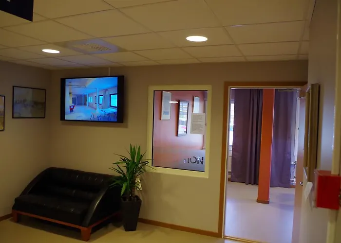 Vandrarhem Spoton & Sportsbar *