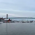 Quality Waterfront 4*