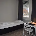 哥德堡酒店 *