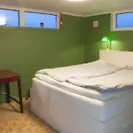 Βίλα With Pool Close To Γκέτεμποργκ