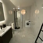 - Center - Free Parking Apartman *