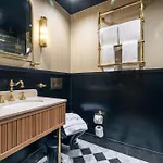 Jacy'z & Hotell 4*