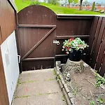 Hus Med 12 Baeddar Naera Och Gratis Parkering Villa