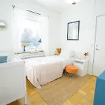 Проживание в семье 2 Bedroom Family With Balcony Free Parking Haha