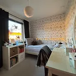Villa The Yellow Townhouse *