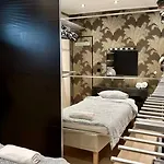 公寓 Near Volvo With Parking 哥德堡