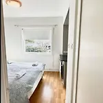 公寓 Near Volvo With Parking 哥德堡