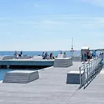 아파트 Near Sea And Nature, Free Parking & Cleaning *