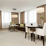 Elite Park Avenue Hotell 4*