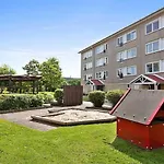 One Large With 3 Single Beds Gasthuis *