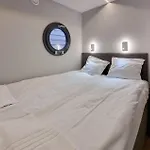 Cozy Ship In With Sauna Göteborg