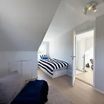 Welcome To A Charming In Västra Frölunda Semesterbostad *
