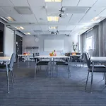 Radisson Blu Riverside Hotel 4*