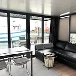 Botel La Mare