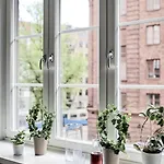 Ow, By A&j - Familj & Bilen & Hunden - Liseberg & Avenyn! Bed & Breakfast Gothenburg