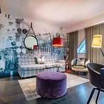 Hotel Radisson Blu Riverside 4*