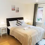 Warm Modern In The Heart Of Linne & Haga *