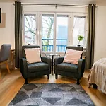 Apartment Modern In The Heart Of Linne, Walk To Haga *