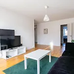 Апартаменты Luxurious With Lovely View Гётеборг